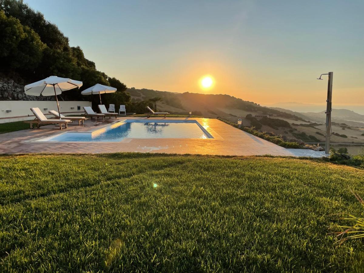 Villa Infinity Tergu Екстериор снимка